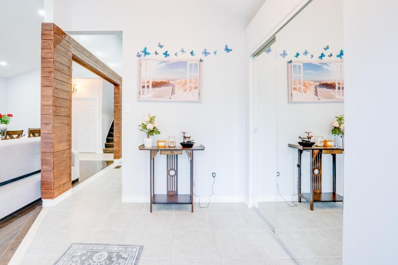 Furnished Family Home Near Toronto - Great Location Game Room - Backyard - Parking & Self Checkin 피커링 외부 사진