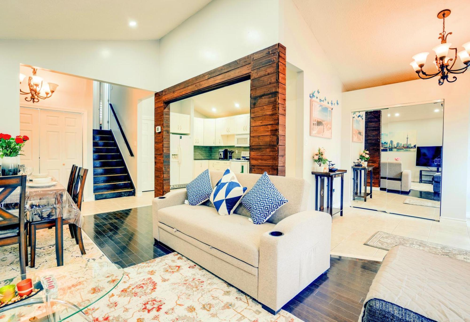 Furnished Family Home Near Toronto - Great Location Game Room - Backyard - Parking & Self Checkin 피커링 외부 사진